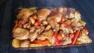 صينية الدجاج مع الخضار في الفرن على الطريقة التركية شهية ولذيذة جربوها Chicken with vegetables صينية الدجاج مع الخضار في الفرن على الطريقة التركية شهية ولذيذة جربوها Chicken with vegetables